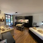 John Sea Apartman